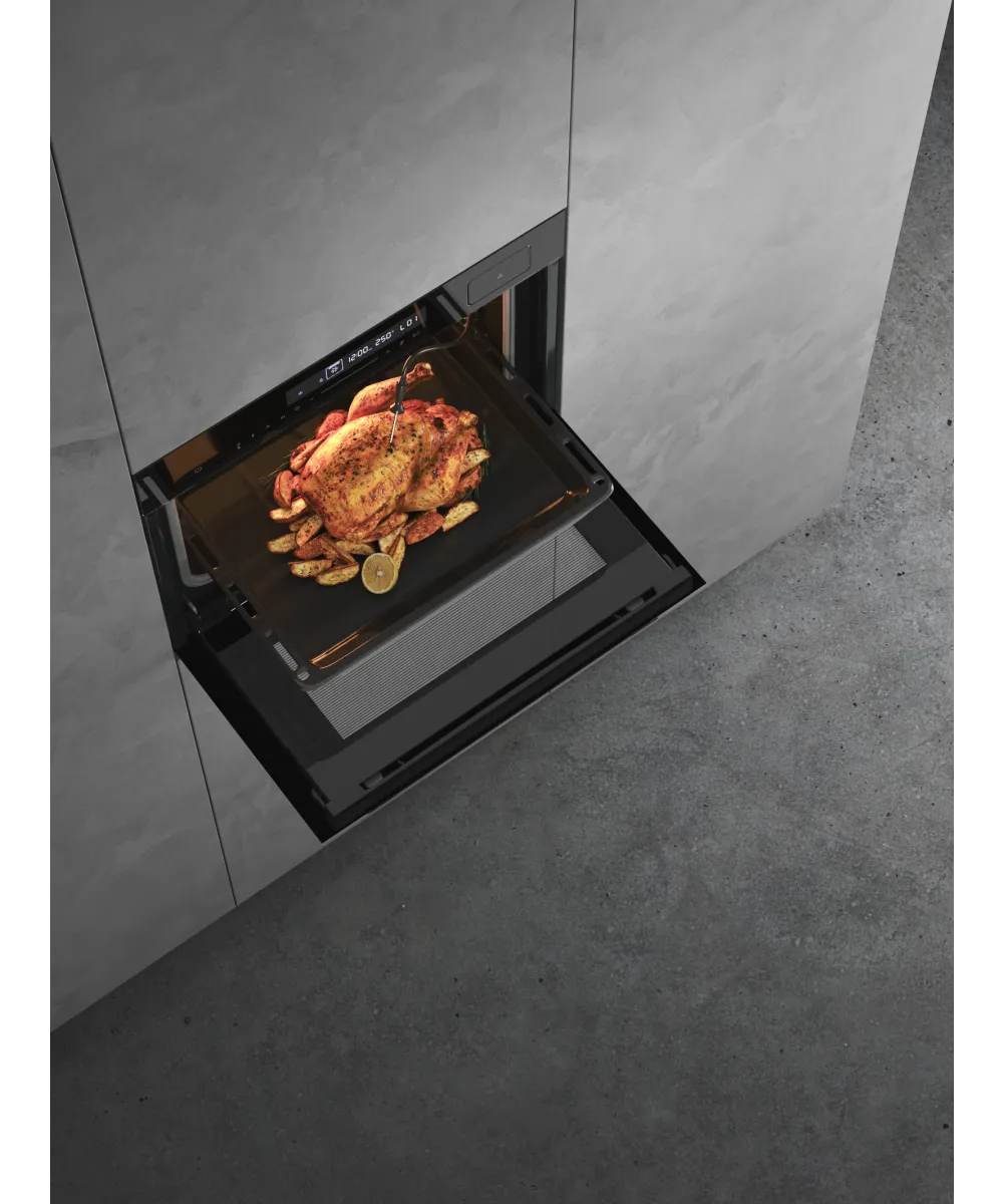 Electrical oven с функцией пара KSO 616